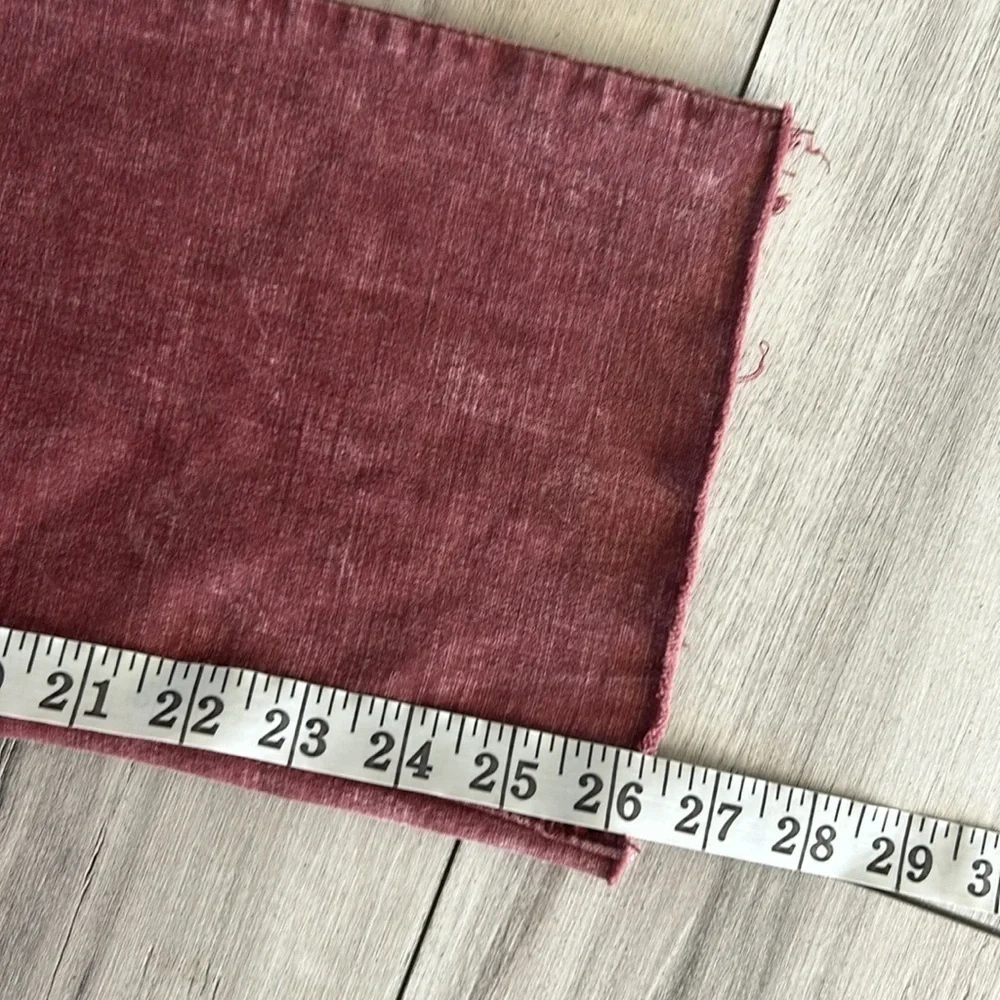 By Anthropologie size 6 raw hem baggy pants in mauve color